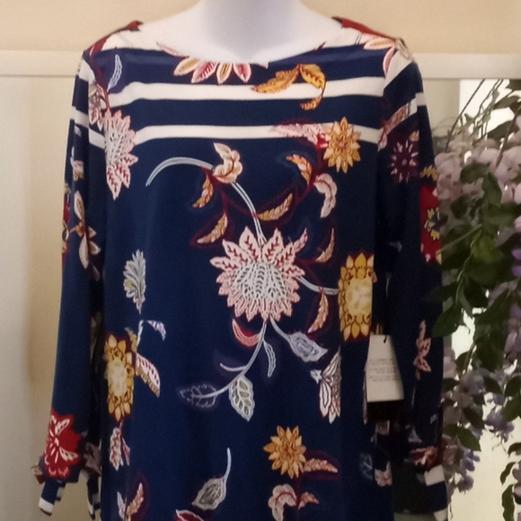 DG2 by Diane Gilman Striped Floral Top - Picture 2 of 15